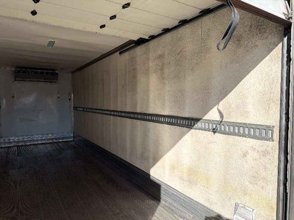 Refrigerated Truck-Light and Medium Duty Trucks-Hino-2018-338-Torrance-CA-159,873\n\t\tmiles-$ 52,000 - Image 12