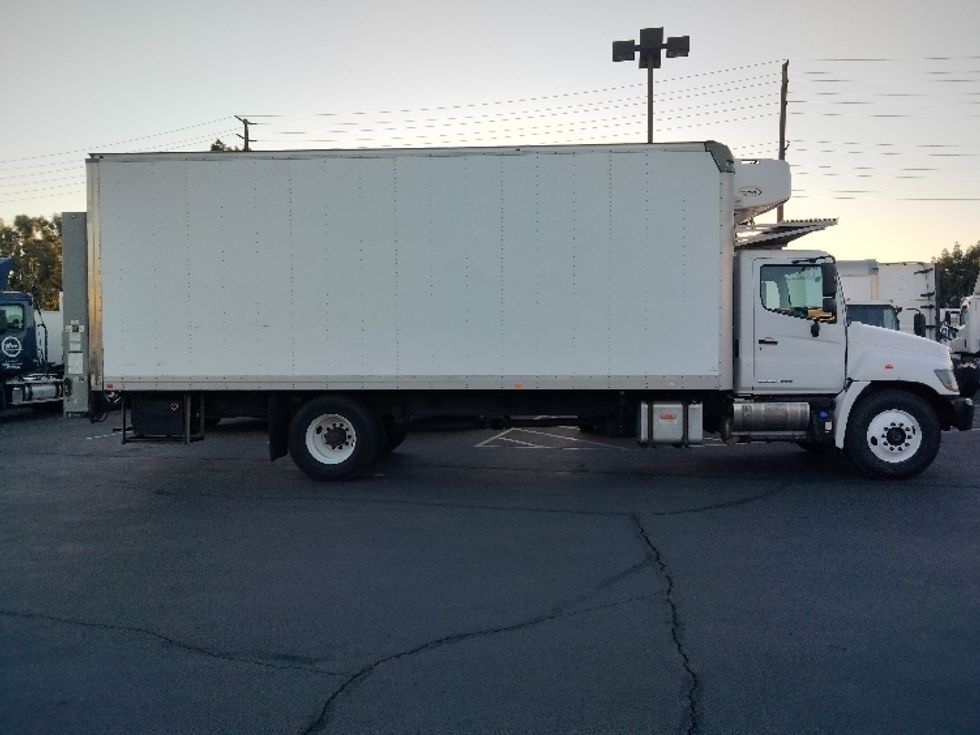 Refrigerated Truck-Light and Medium Duty Trucks-Hino-2018-338-Torrance-CA-159,873\n\t\tmiles-$ 52,000 - Image 15