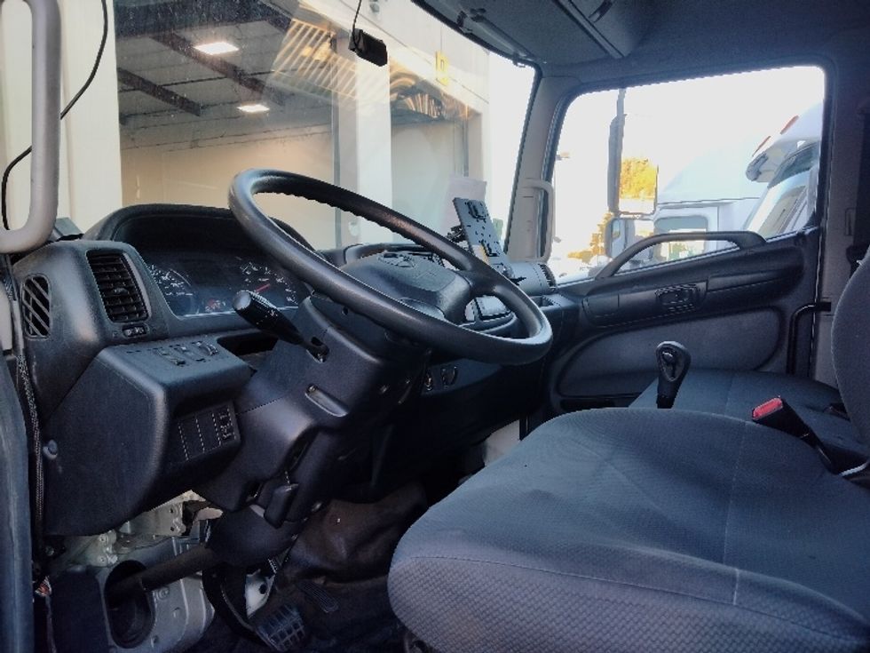 Refrigerated Truck-Light and Medium Duty Trucks-Hino-2018-338-Torrance-CA-159,873\n\t\tmiles-$ 52,000 - Image 17