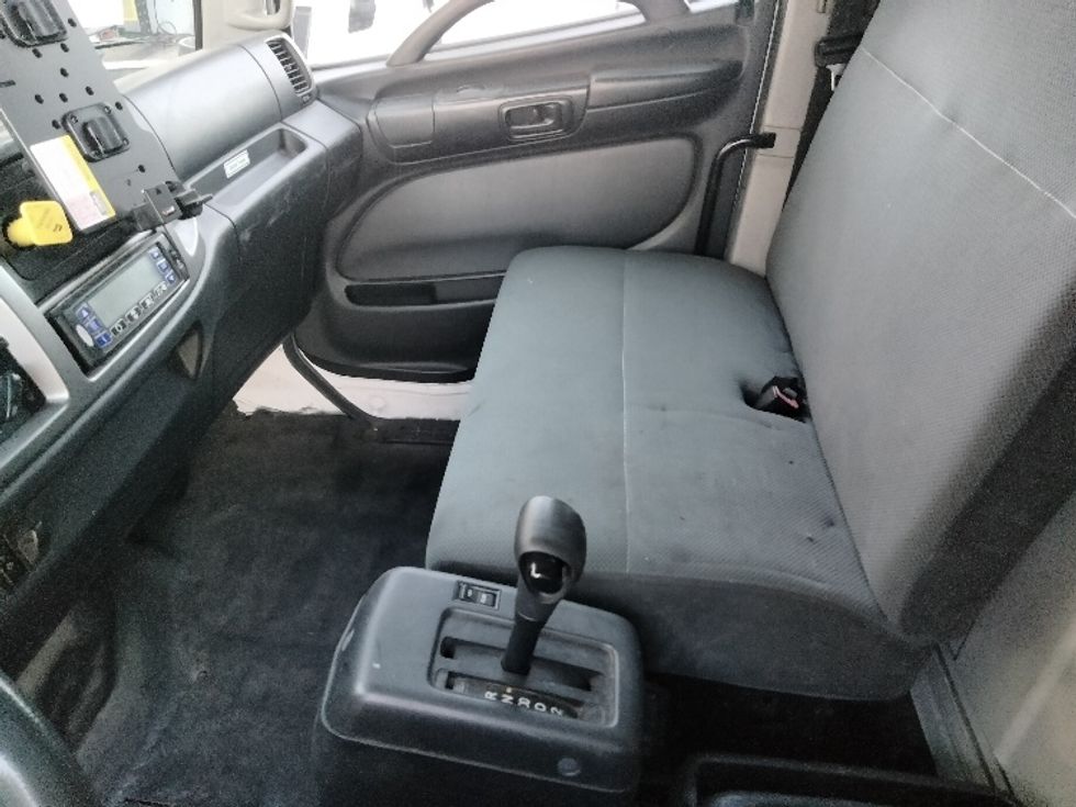 Refrigerated Truck-Light and Medium Duty Trucks-Hino-2018-338-Torrance-CA-159,873\n\t\tmiles-$ 52,000 - Image 19