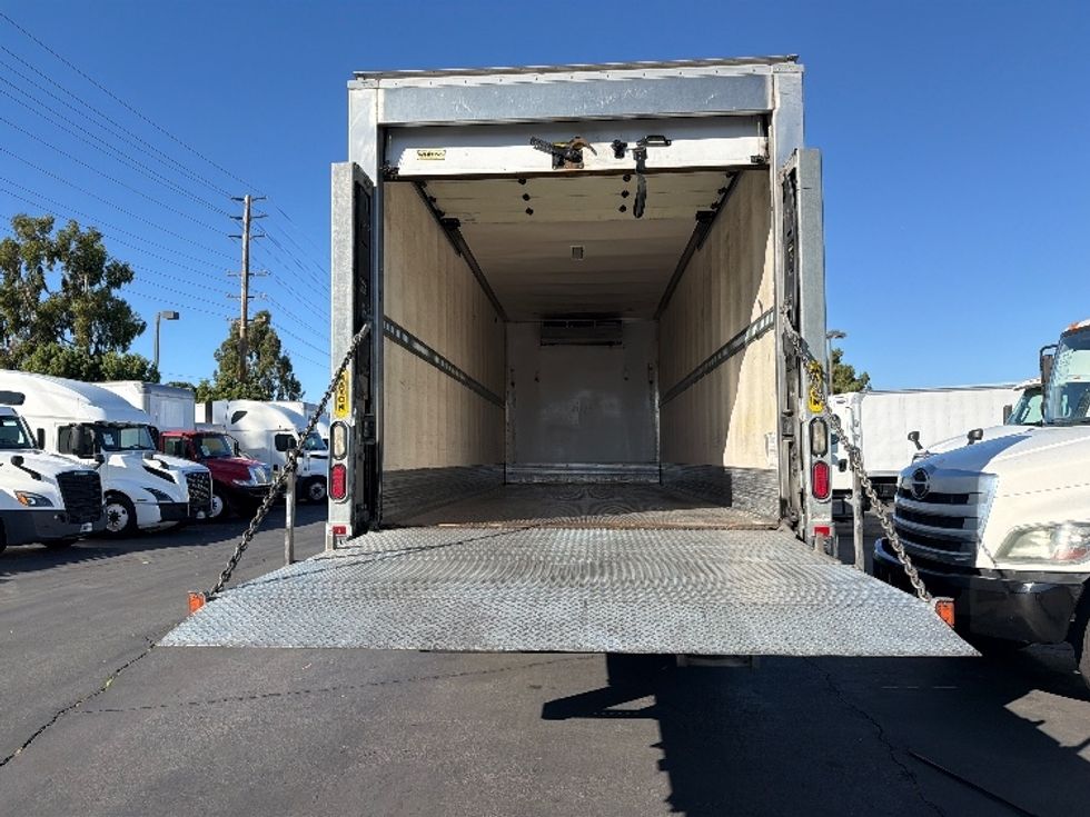 Refrigerated Truck-Light and Medium Duty Trucks-Hino-2018-338-Torrance-CA-159,873\n\t\tmiles-$ 52,000 - Image 9