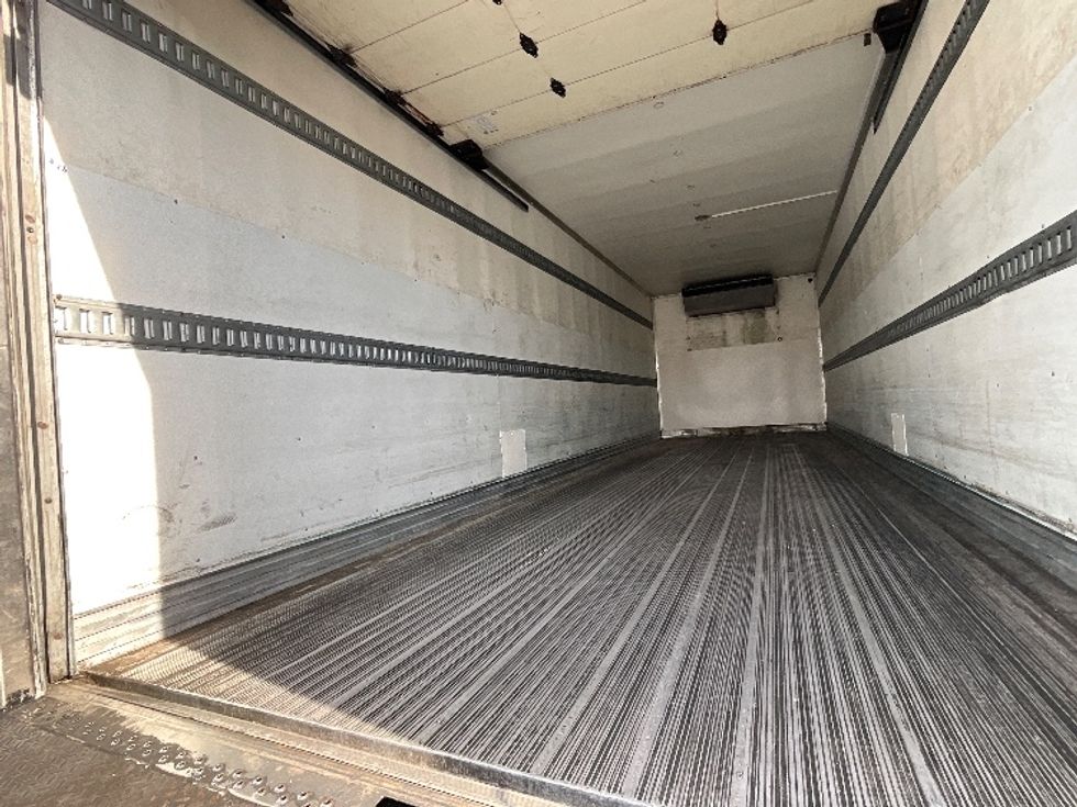 Refrigerated Truck-Light and Medium Duty Trucks-Hino-2018-338-Torrance-CA-274,742\n\t\tmiles-$ 33,000 - Image 11