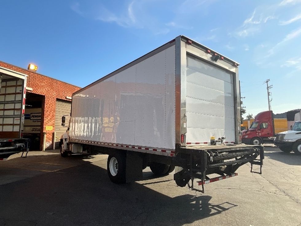 Refrigerated Truck-Light and Medium Duty Trucks-Hino-2018-338-Torrance-CA-274,742\n\t\tmiles-$ 33,000 - Image 6
