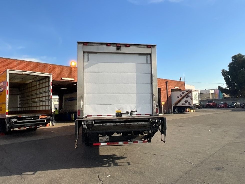 Refrigerated Truck-Light and Medium Duty Trucks-Hino-2018-338-Torrance-CA-274,742\n\t\tmiles-$ 33,000 - Image 7