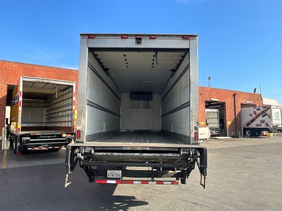 Refrigerated Truck-Light and Medium Duty Trucks-Hino-2018-338-Torrance-CA-274,742\n\t\tmiles-$ 33,000 - Image 8