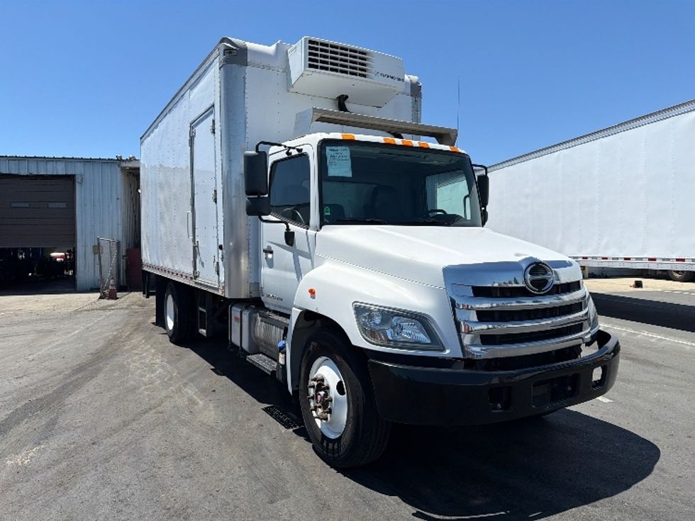 Refrigerated Truck-Light and Medium Duty Trucks-Hino-2018-338-West Sacramento-CA-166,200\n\t\tmiles-$ 32,250 - Image 1