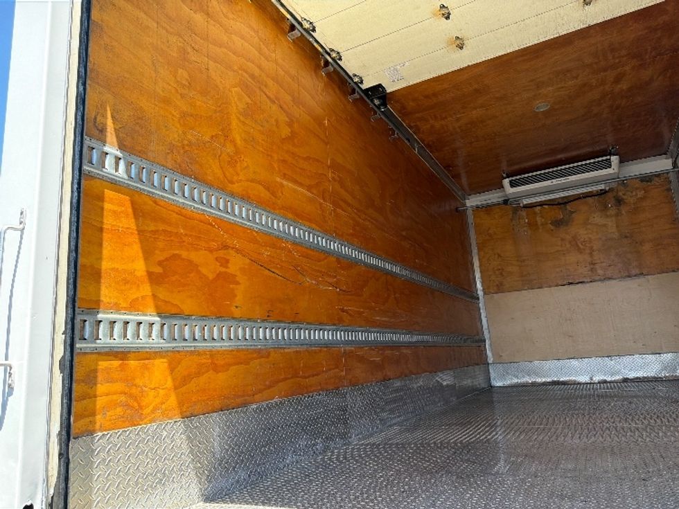 Refrigerated Truck-Light and Medium Duty Trucks-Hino-2018-338-West Sacramento-CA-166,200\n\t\tmiles-$ 32,250 - Image 10