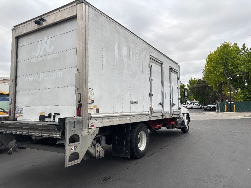Refrigerated Truck-Light and Medium Duty Trucks-Hino-2018-338-West Sacramento-CA-175,891\n\t\tmiles-$ 42,000 - Image 13