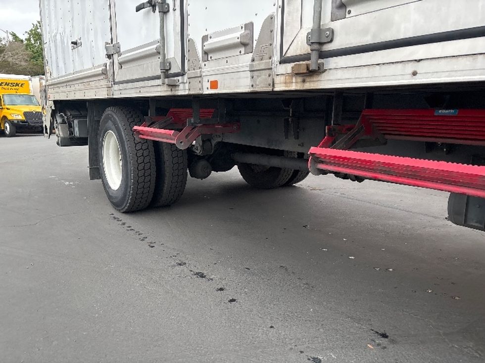 Refrigerated Truck-Light and Medium Duty Trucks-Hino-2018-338-West Sacramento-CA-175,891\n\t\tmiles-$ 42,000 - Image 14