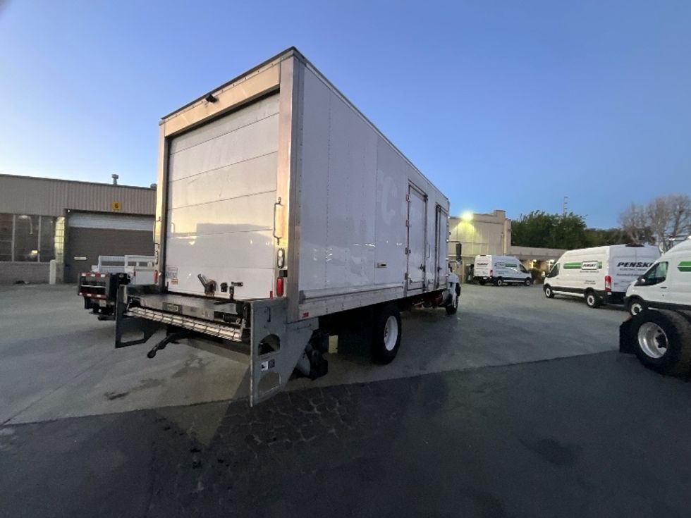 Refrigerated Truck-Light and Medium Duty Trucks-Hino-2018-338-West Sacramento-CA-186,821\n\t\tmiles-$ 40,500 - Image 13