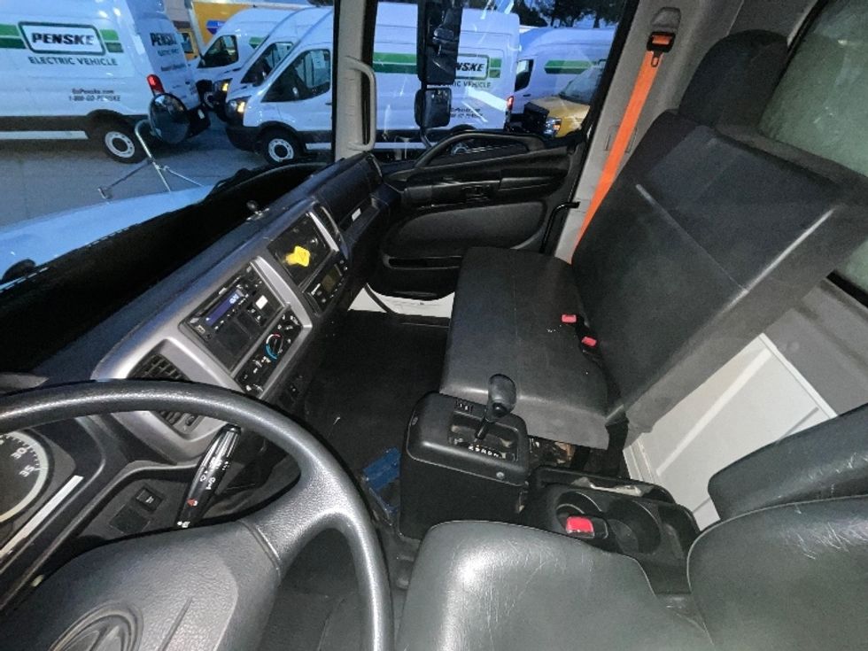 Refrigerated Truck-Light and Medium Duty Trucks-Hino-2018-338-West Sacramento-CA-186,821\n\t\tmiles-$ 40,500 - Image 19