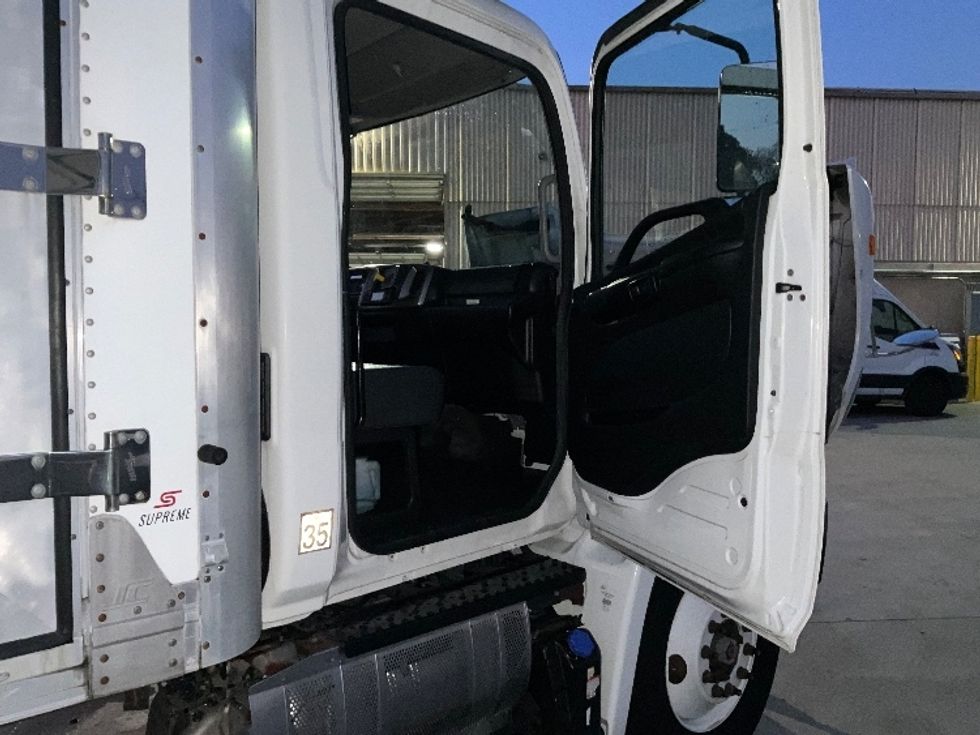 Refrigerated Truck-Light and Medium Duty Trucks-Hino-2018-338-West Sacramento-CA-186,821\n\t\tmiles-$ 40,500 - Image 20