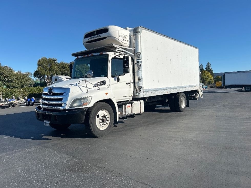 Refrigerated Truck-Light and Medium Duty Trucks-Hino-2018-338-West Sacramento-CA-193,500\n\t\tmiles-$ 38,250 - Image 3