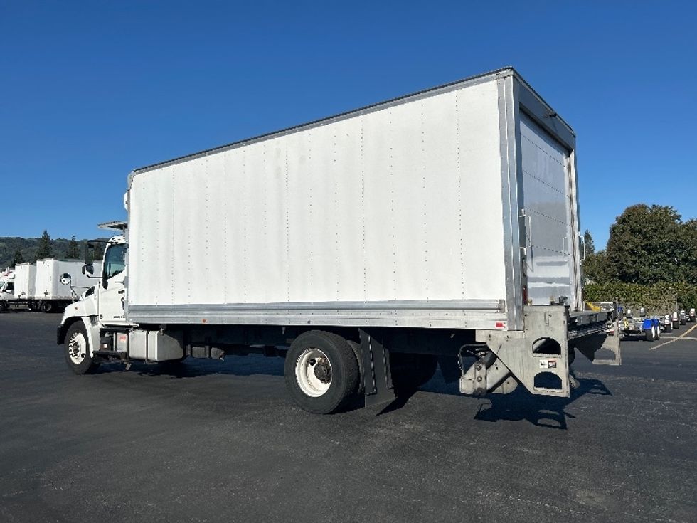 Refrigerated Truck-Light and Medium Duty Trucks-Hino-2018-338-West Sacramento-CA-193,500\n\t\tmiles-$ 38,250 - Image 6