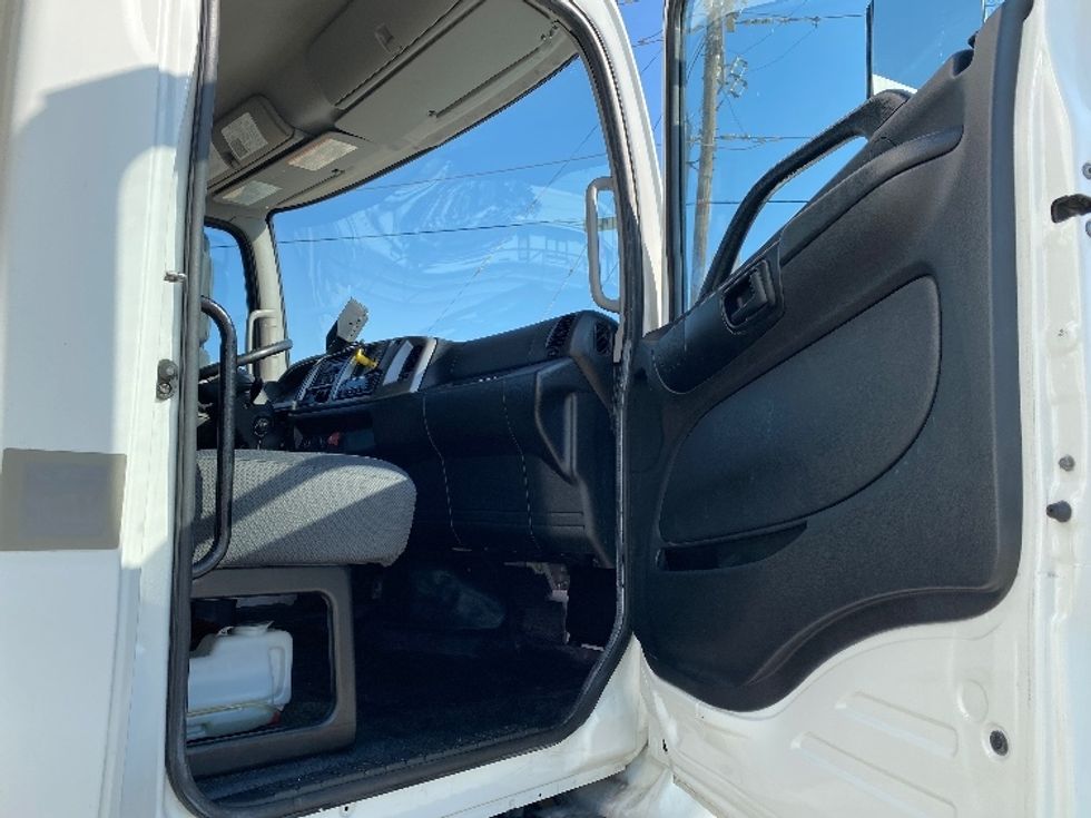 Refrigerated Truck-Light and Medium Duty Trucks-Hino-2018-338-West Valley City-UT-82,448\n\t\tmiles-$ 54,500 - Image 20