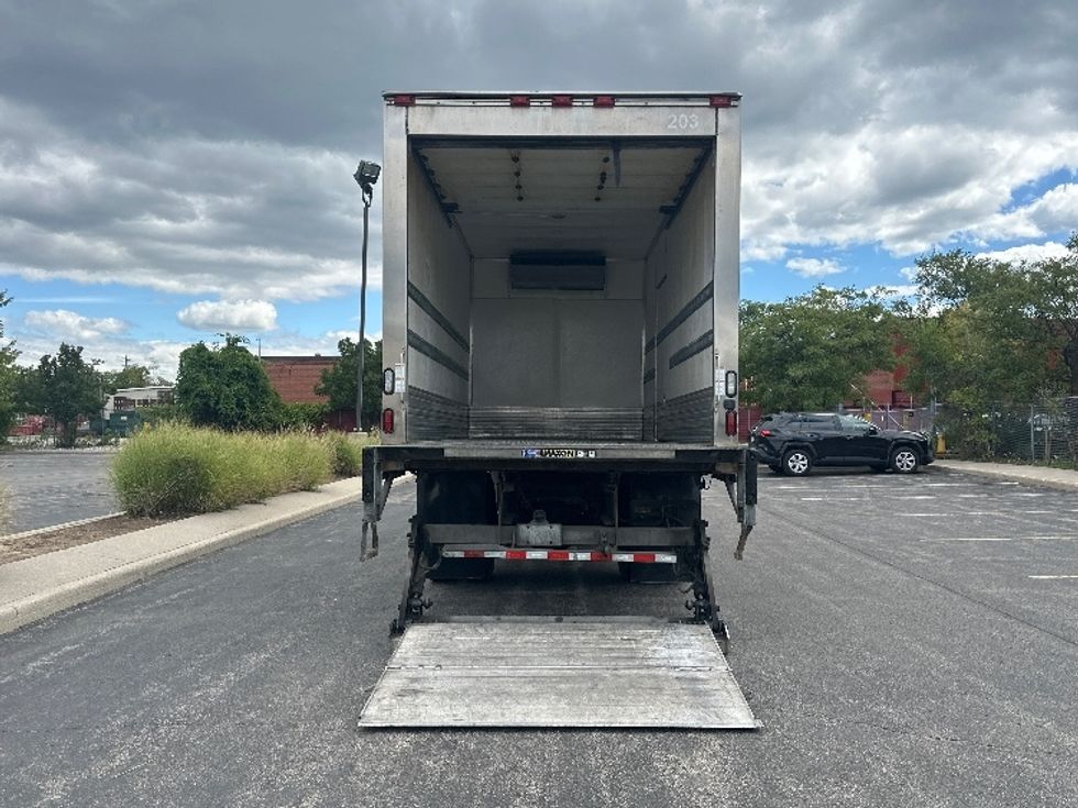 Refrigerated Truck-Light and Medium Duty Trucks-Hino-2018-358-Ottawa-ON-325,848\n\t\tkm-$ 45,250 - Image 10