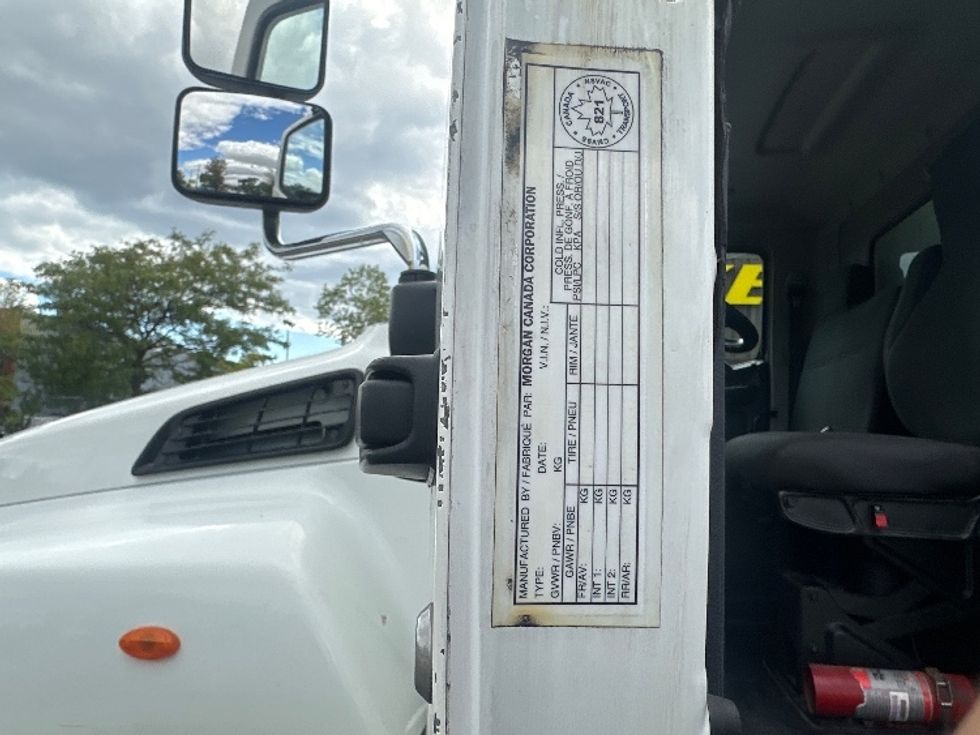 Refrigerated Truck-Light and Medium Duty Trucks-Hino-2018-358-Ottawa-ON-325,848\n\t\tkm-$ 45,250 - Image 16