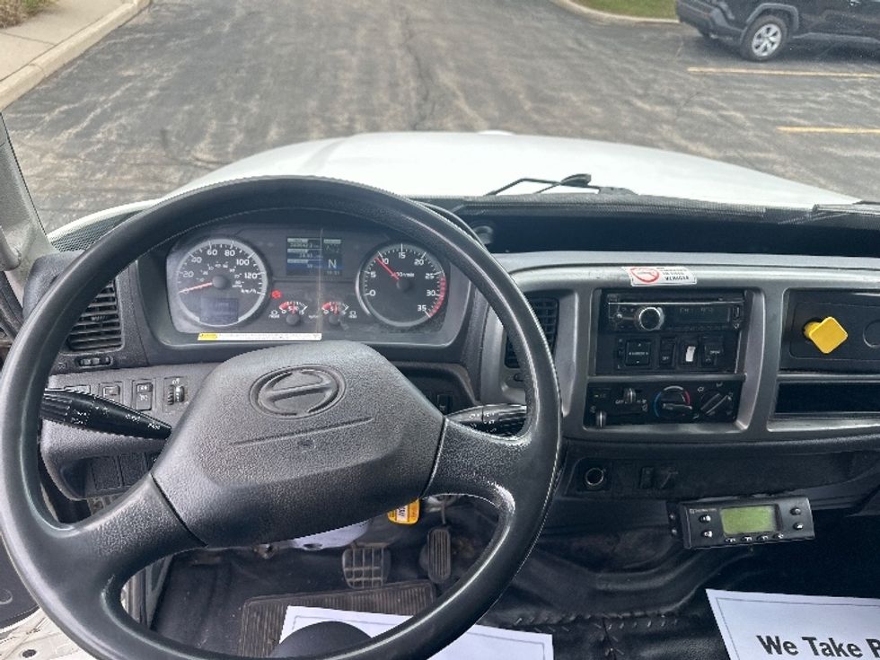 Refrigerated Truck-Light and Medium Duty Trucks-Hino-2018-358-Ottawa-ON-325,848\n\t\tkm-$ 45,250 - Image 17