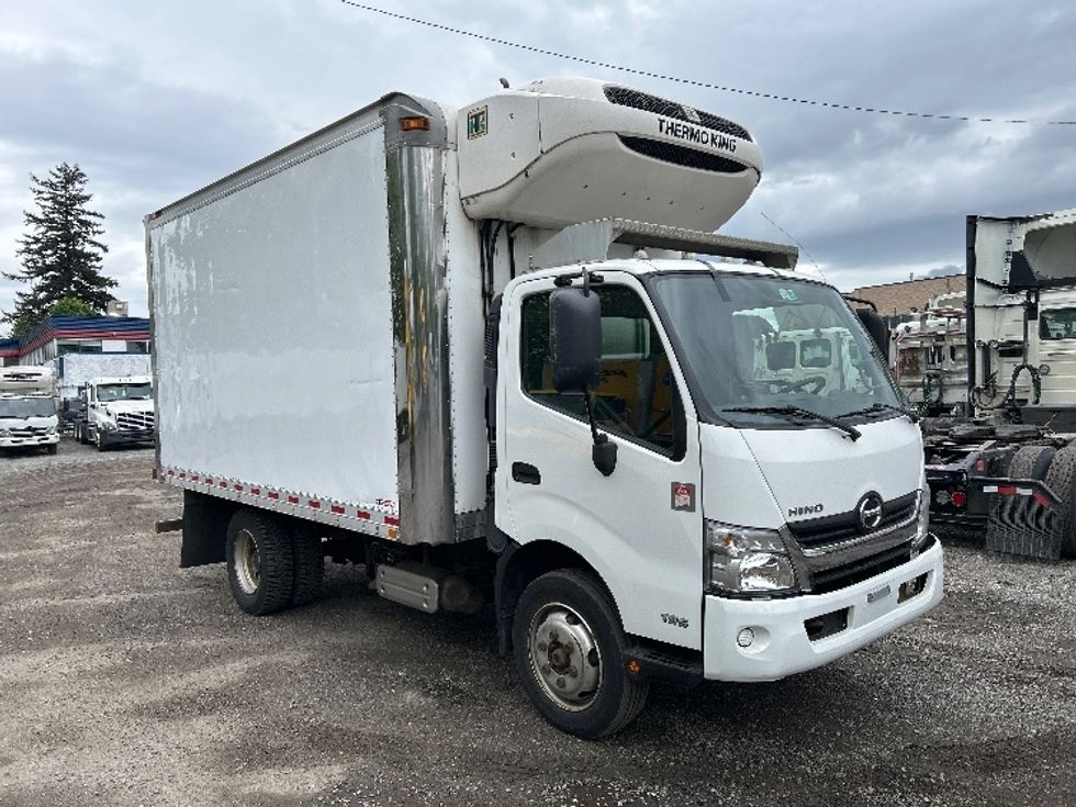 Refrigerated Truck-Light and Medium Duty Trucks-Hino-2019-195-Abbotsford-BC-268,828\n\t\tkm-$ 62,250 - Image 1