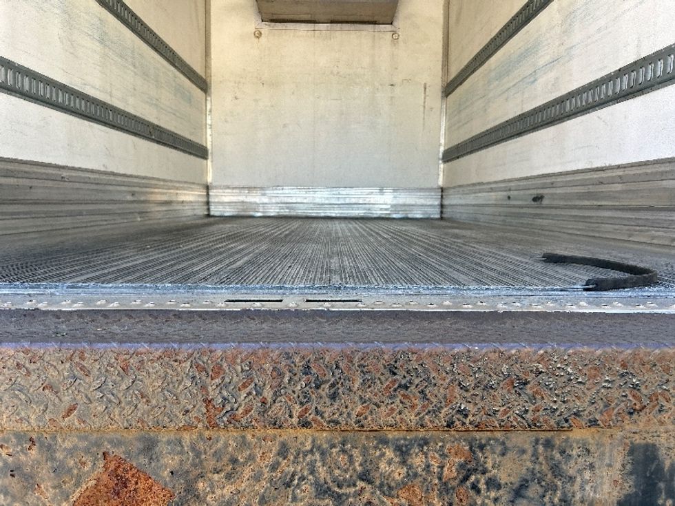 Refrigerated Truck-Light and Medium Duty Trucks-Hino-2019-195-Abbotsford-BC-314,810\n\t\tkm-$ 44,750 - Image 10