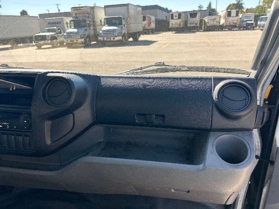 Refrigerated Truck-Light and Medium Duty Trucks-Hino-2019-195-Abbotsford-BC-314,810\n\t\tkm-$ 44,750 - Image 21