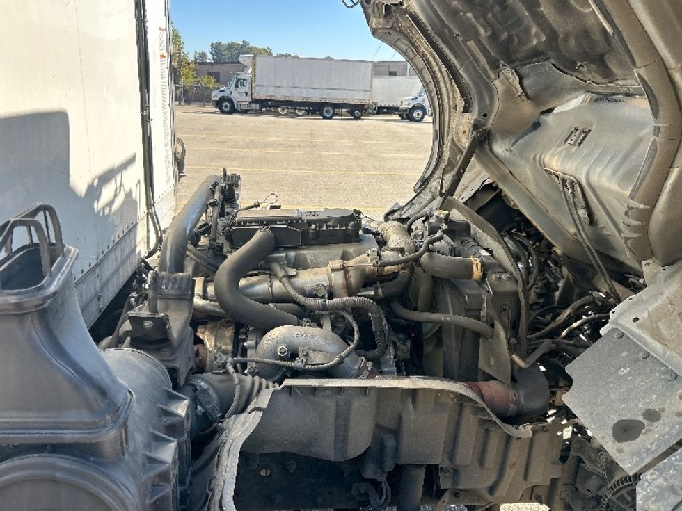 Refrigerated Truck-Light and Medium Duty Trucks-Hino-2019-195-Abbotsford-BC-314,810\n\t\tkm-$ 44,750 - Image 23