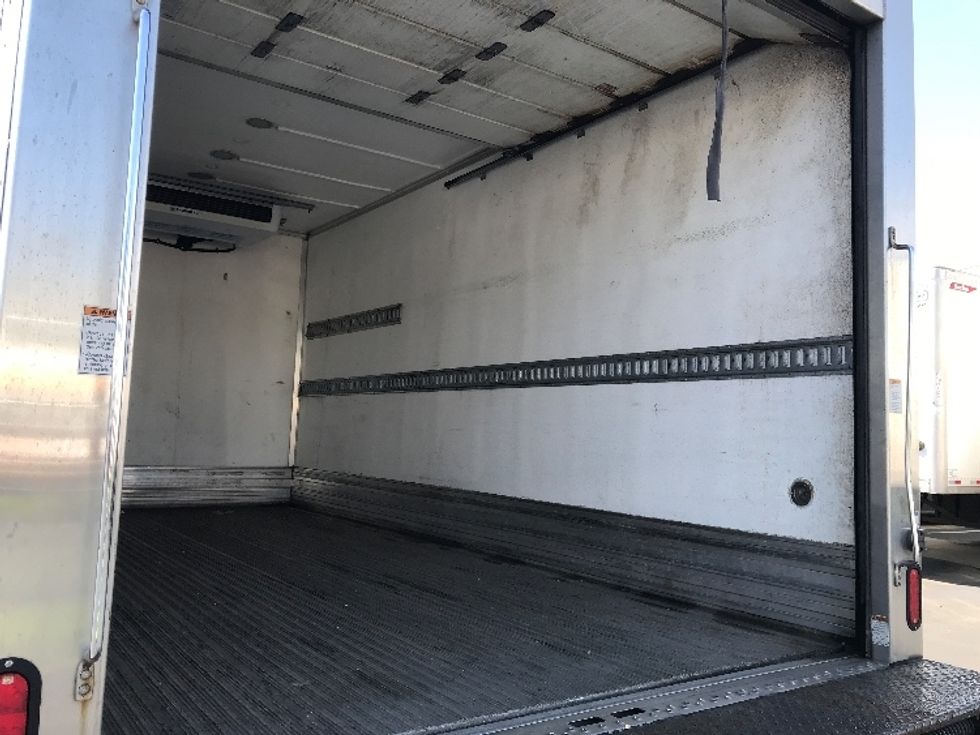 Refrigerated Truck-Light and Medium Duty Trucks-Hino-2019-195-Allentown-PA-112,086\n\t\tmiles-$ 50,750 - Image 12