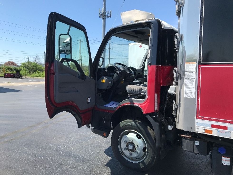 Refrigerated Truck-Light and Medium Duty Trucks-Hino-2019-195-Allentown-PA-112,086\n\t\tmiles-$ 50,750 - Image 16