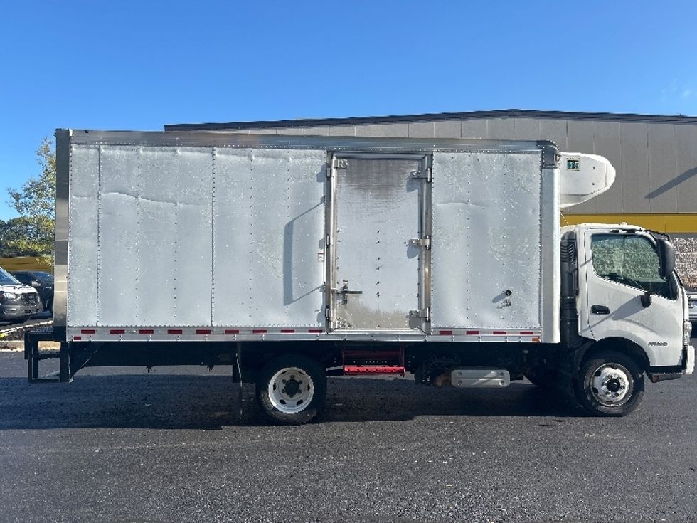 Refrigerated Truck-Light and Medium Duty Trucks-Hino-2019-195-Atlanta-GA-117,509\n\t\tmiles-$ 51,250 - Image 15