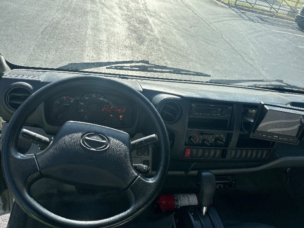 Refrigerated Truck-Light and Medium Duty Trucks-Hino-2019-195-Atlanta-GA-117,509\n\t\tmiles-$ 51,250 - Image 18