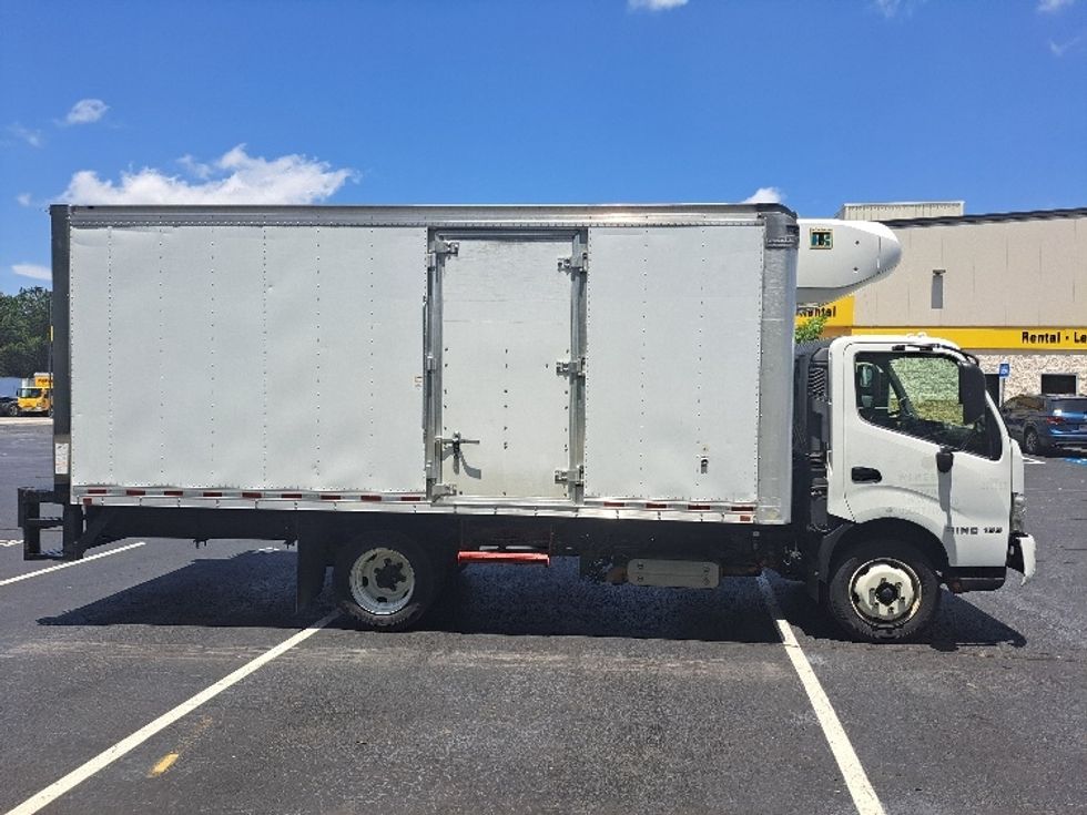 Refrigerated Truck-Light and Medium Duty Trucks-Hino-2019-195-Atlanta-GA-153,465\n\t\tmiles-$ 47,750 - Image 14