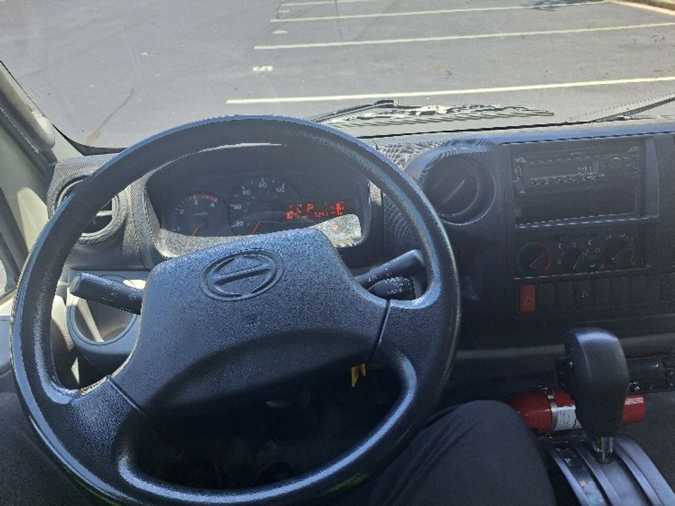 Refrigerated Truck-Light and Medium Duty Trucks-Hino-2019-195-Atlanta-GA-153,465\n\t\tmiles-$ 47,750 - Image 16