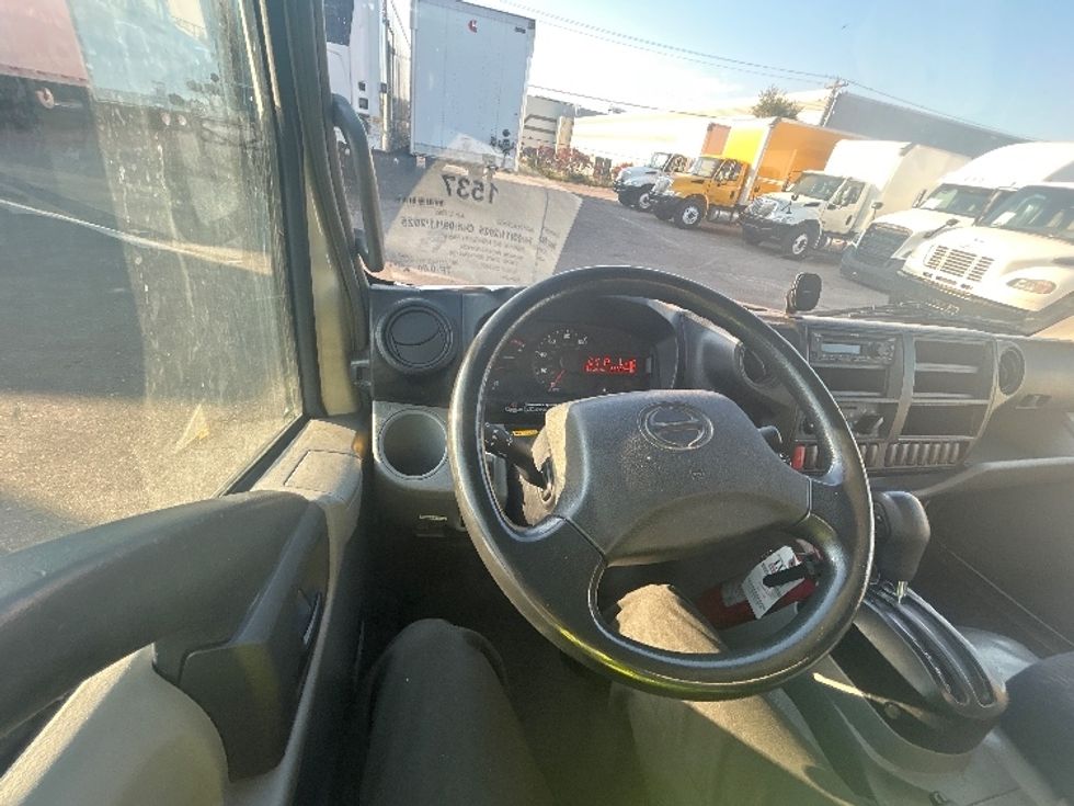 Refrigerated Truck-Light and Medium Duty Trucks-Hino-2019-195-Brooklyn Park-MN-163,679\n\t\tmiles-$ 42,500 - Image 17