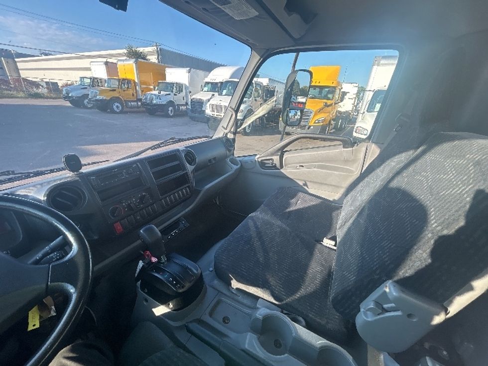 Refrigerated Truck-Light and Medium Duty Trucks-Hino-2019-195-Brooklyn Park-MN-163,679\n\t\tmiles-$ 42,500 - Image 19