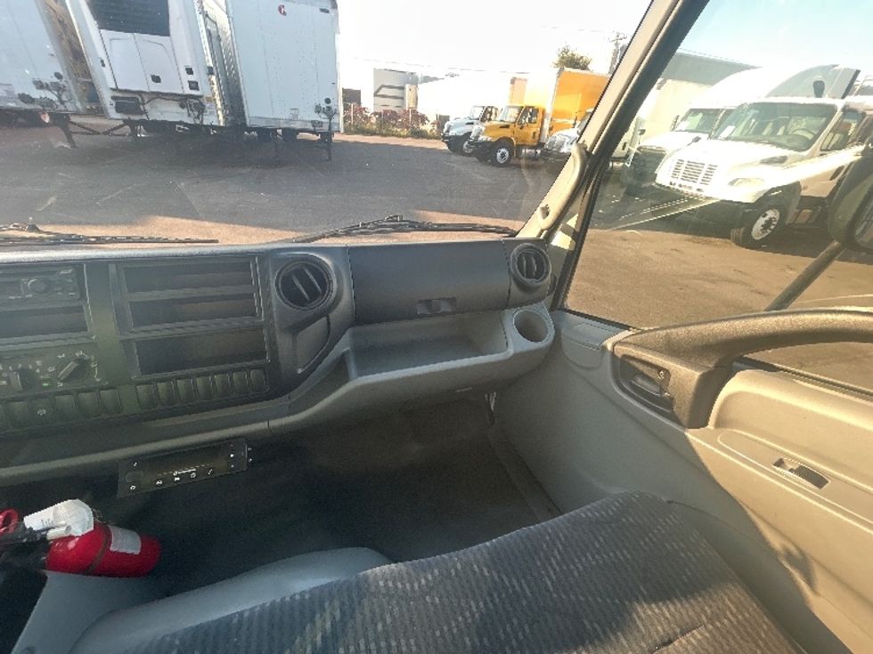 Refrigerated Truck-Light and Medium Duty Trucks-Hino-2019-195-Brooklyn Park-MN-163,679\n\t\tmiles-$ 42,500 - Image 21