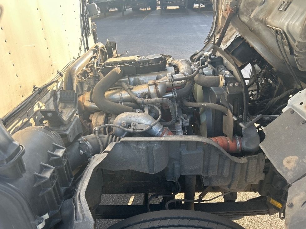 Refrigerated Truck-Light and Medium Duty Trucks-Hino-2019-195-Brooklyn Park-MN-163,679\n\t\tmiles-$ 42,500 - Image 23