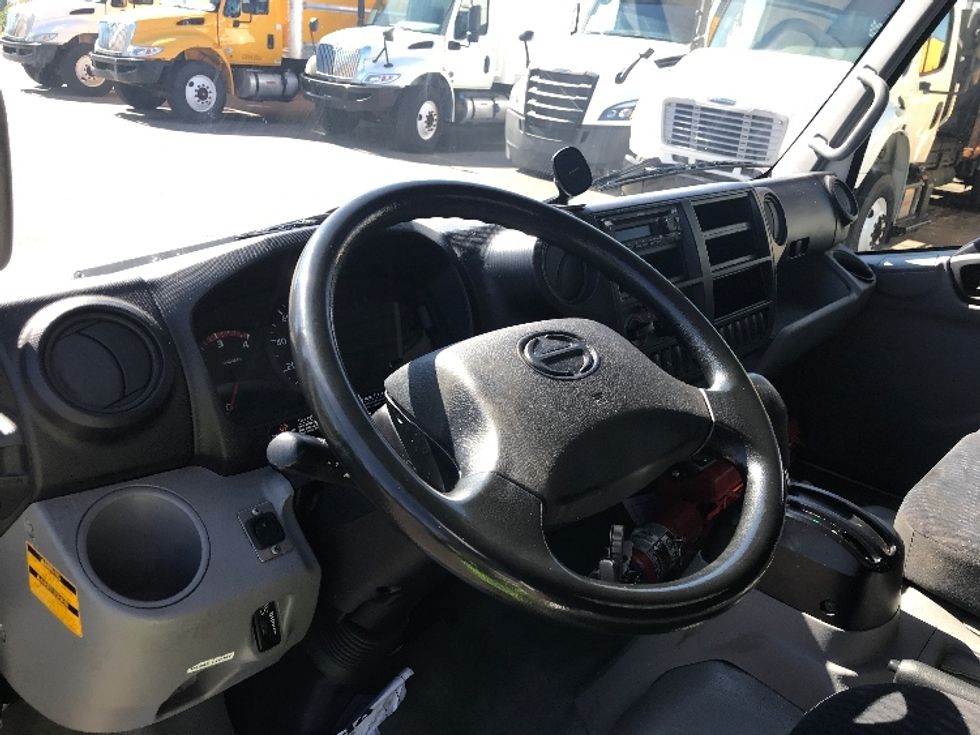 Refrigerated Truck-Light and Medium Duty Trucks-Hino-2019-195-Brooklyn Park-MN-169,256\n\t\tmiles-$ 41,000 - Image 16