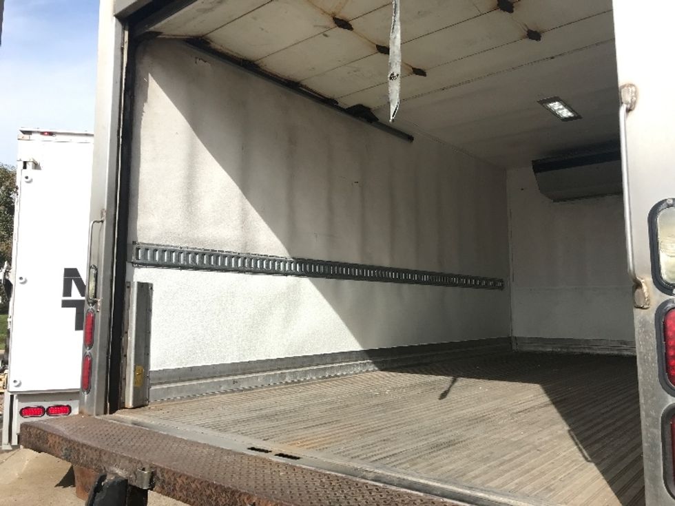 Refrigerated Truck-Light and Medium Duty Trucks-Hino-2019-195-Brooklyn Park-MN-170,153\n\t\tmiles-$ 40,250 - Image 10