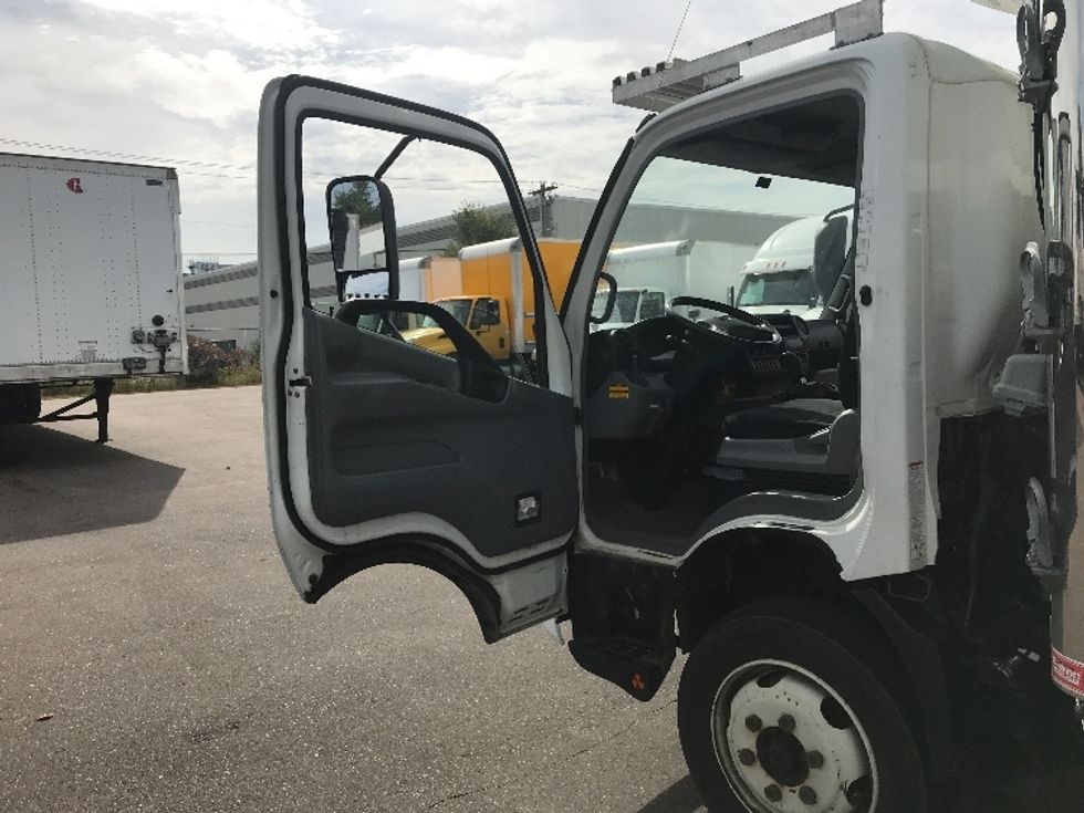Refrigerated Truck-Light and Medium Duty Trucks-Hino-2019-195-Brooklyn Park-MN-170,153\n\t\tmiles-$ 40,250 - Image 15