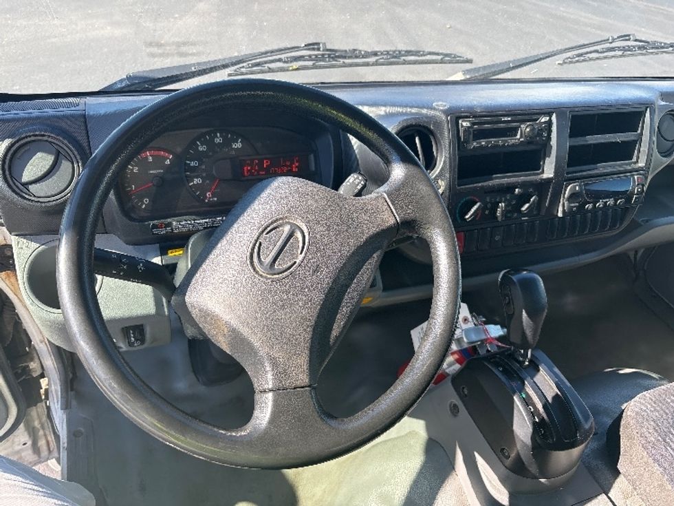 Refrigerated Truck-Light and Medium Duty Trucks-Hino-2019-195-Brooklyn Park-MN-177,290\n\t\tmiles-$ 37,750 - Image 17