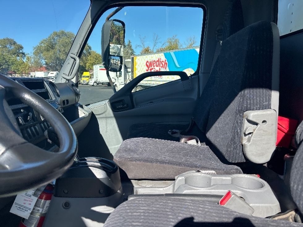 Refrigerated Truck-Light and Medium Duty Trucks-Hino-2019-195-Brooklyn Park-MN-177,290\n\t\tmiles-$ 37,750 - Image 19