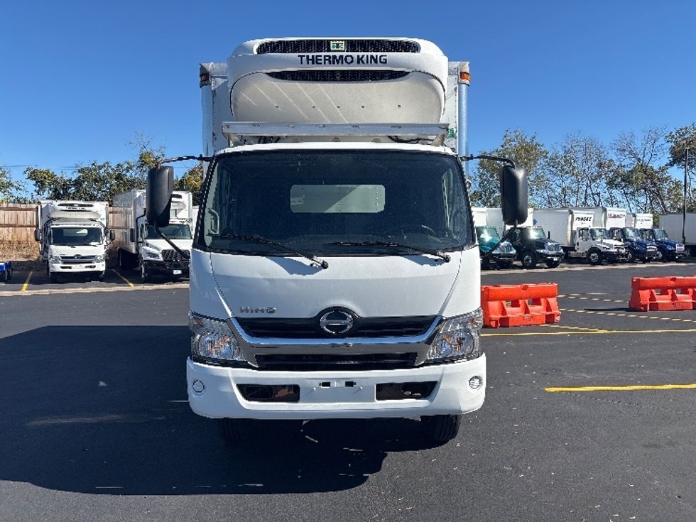 Refrigerated Truck-Light and Medium Duty Trucks-Hino-2019-195-Brooklyn Park-MN-177,290\n\t\tmiles-$ 37,750 - Image 2