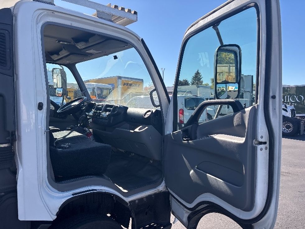 Refrigerated Truck-Light and Medium Duty Trucks-Hino-2019-195-Brooklyn Park-MN-177,290\n\t\tmiles-$ 37,750 - Image 20
