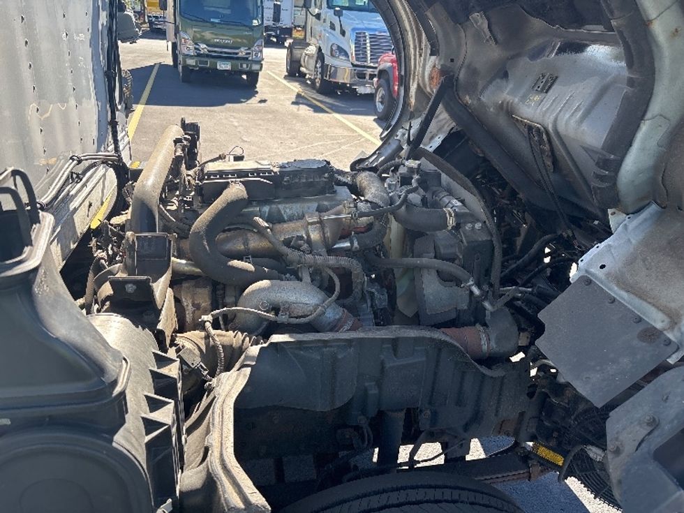 Refrigerated Truck-Light and Medium Duty Trucks-Hino-2019-195-Brooklyn Park-MN-177,290\n\t\tmiles-$ 37,750 - Image 23