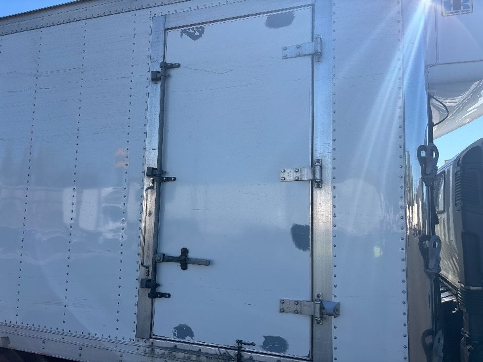 Refrigerated Truck-Light and Medium Duty Trucks-Hino-2019-195-Brooklyn Park-MN-177,290\n\t\tmiles-$ 37,750 - Image 26