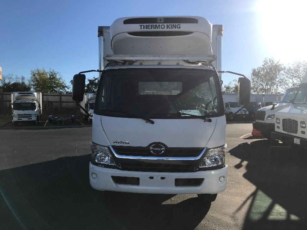 Refrigerated Truck-Light and Medium Duty Trucks-Hino-2019-195-Brooklyn Park-MN-186,007\n\t\tmiles-$ 36,000 - Image 2