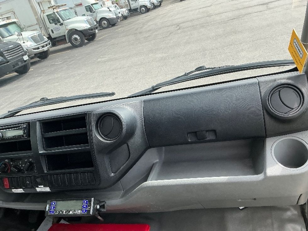 Refrigerated Truck-Light and Medium Duty Trucks-Hino-2019-195-Cambridge-ON-290,743\n\t\tkm-$ 55,750 - Image 20