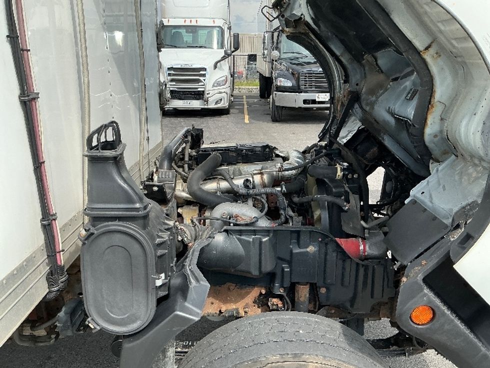 Refrigerated Truck-Light and Medium Duty Trucks-Hino-2019-195-Cambridge-ON-290,743\n\t\tkm-$ 55,750 - Image 22