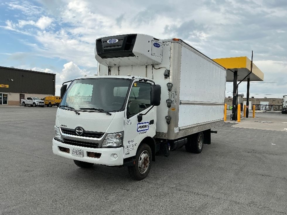 Refrigerated Truck-Light and Medium Duty Trucks-Hino-2019-195-Cambridge-ON-290,743\n\t\tkm-$ 55,750 - Image 3