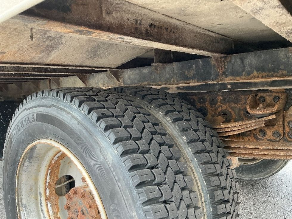 Refrigerated Truck-Light and Medium Duty Trucks-Hino-2019-195-Cambridge-ON-290,743\n\t\tkm-$ 55,750 - Image 5